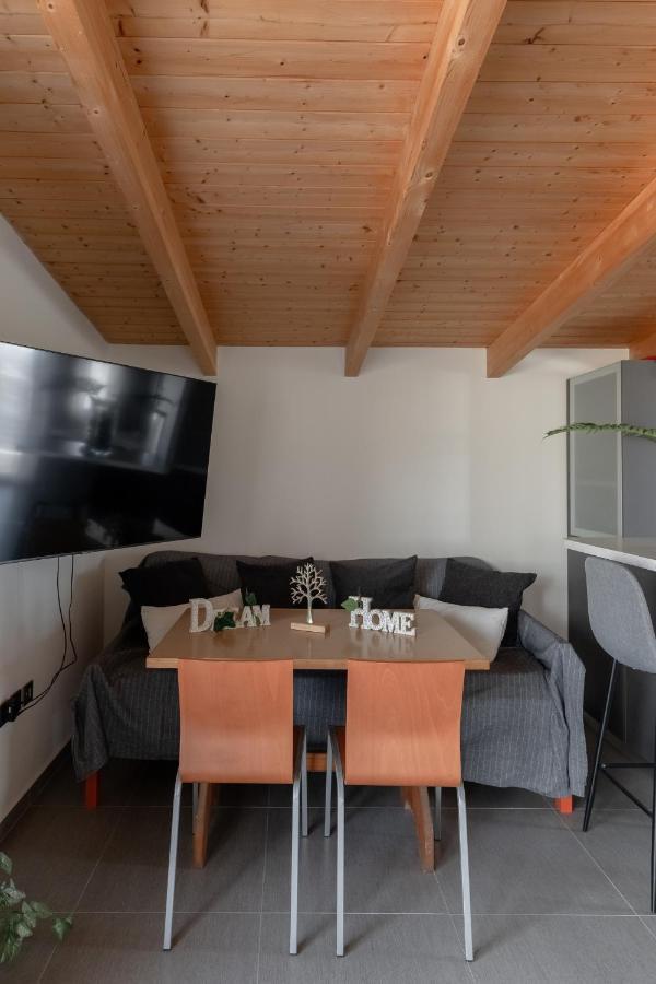 Deluxe Διαμερισμα Appartement Patras Buitenkant foto