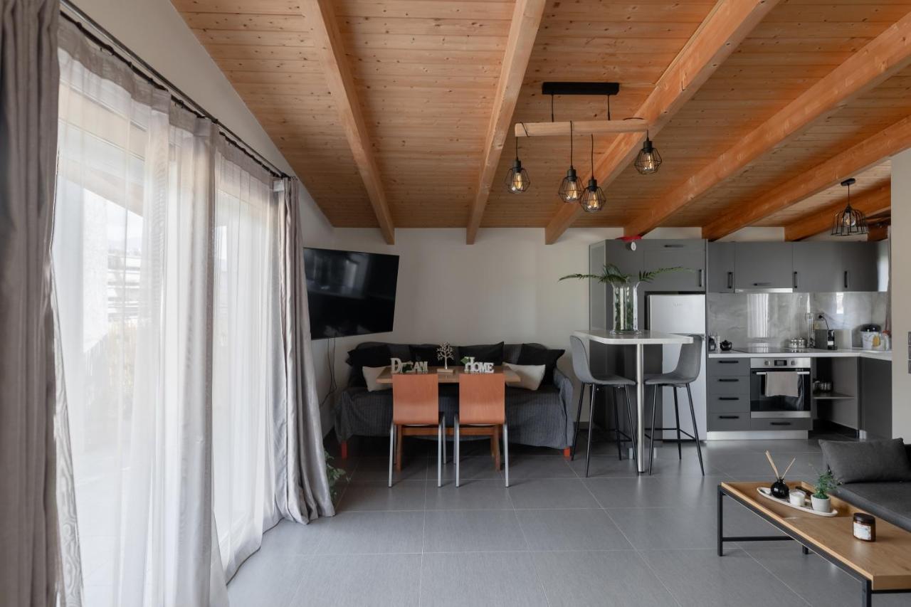 Deluxe Διαμερισμα Appartement Patras Buitenkant foto