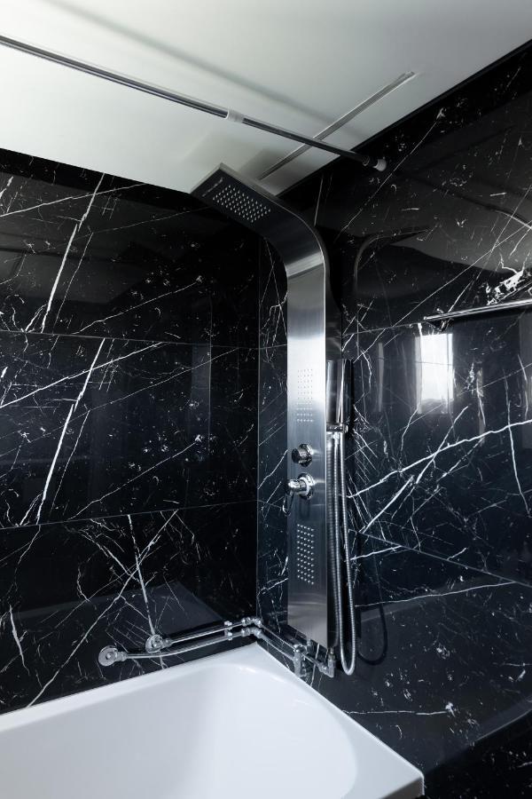 Deluxe Διαμερισμα Appartement Patras Buitenkant foto