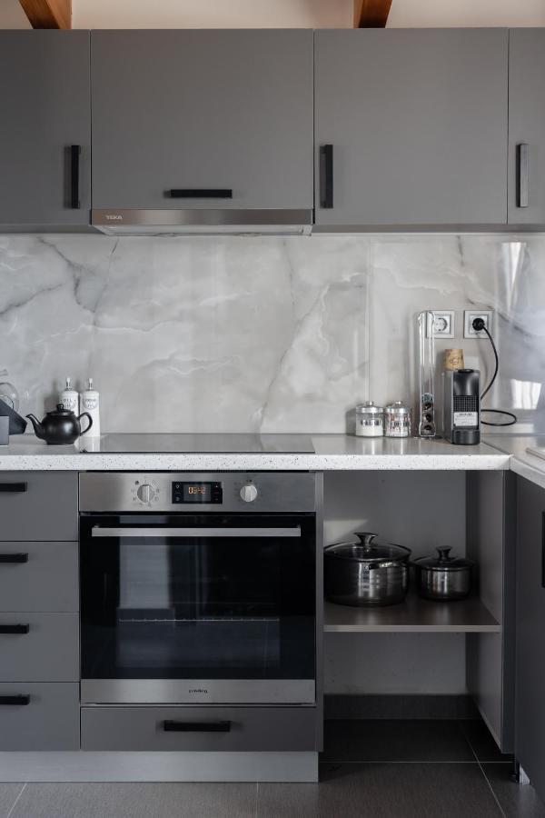 Deluxe Διαμερισμα Appartement Patras Buitenkant foto